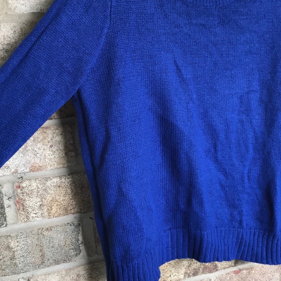 🍓5/$20 H&M Sweater! - Picture 3 of 4